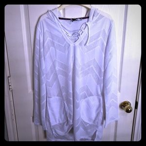 Brand New Women’s Tunic Size: Large